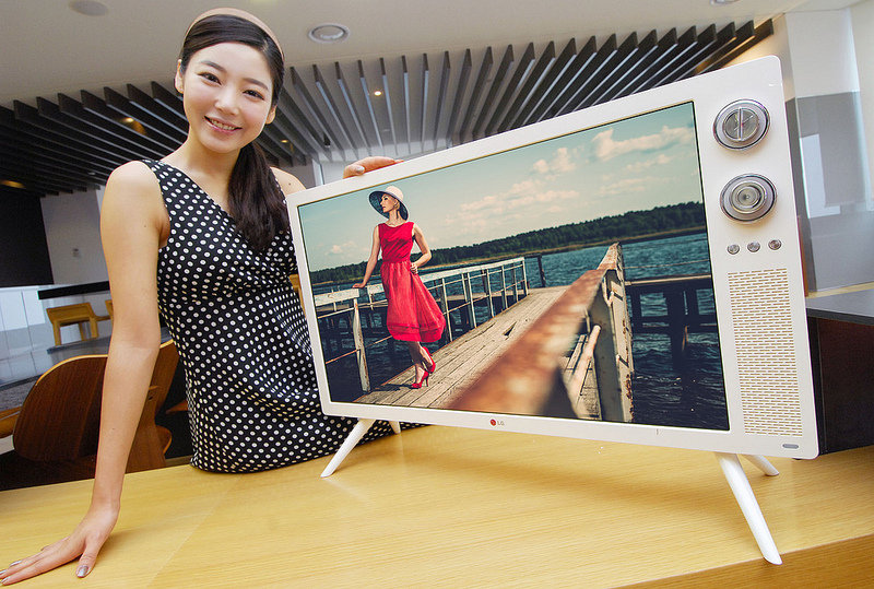 LG lança TV LCD com visual retro